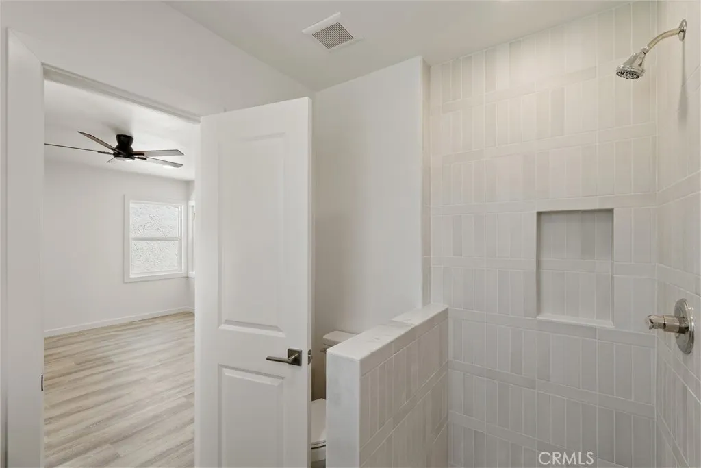 300 S Burris Ave, Compton, California 90221 home-pic-20